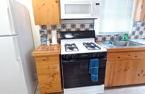 Southeast Heights House | 2BR Home in Nob Hill/UNM Neighborhood/Centrally located