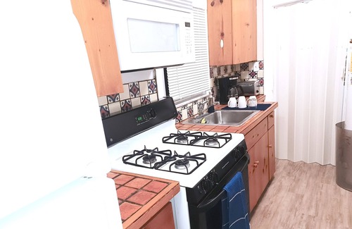 Southeast Heights House | 2BR Home in Nob Hill/UNM Neighborhood/Centrally located