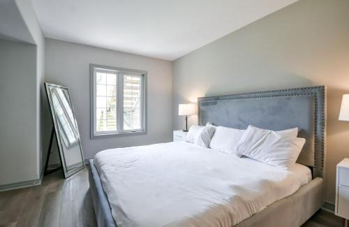 Oro-Medonte Apartment | 2BR King Suite Pool Sauna Heated Pool
