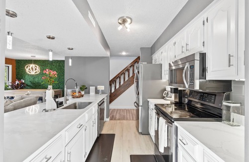 Lake of the Ozarks House | 2br Lakeview Fam Home w/Games & Deck!