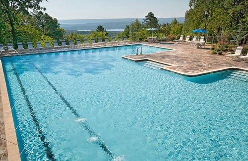 Fairfield Bay Condo | 2br Lockoff Condo Family Fun Sports, Pools, Lake & Golf