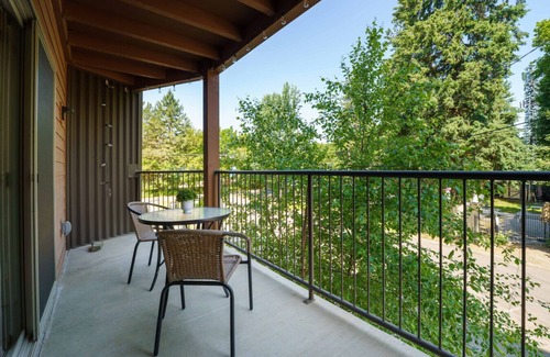 Coeur d'Alene Apartment | 2BR Loft–5 Min to Lake&Downtown