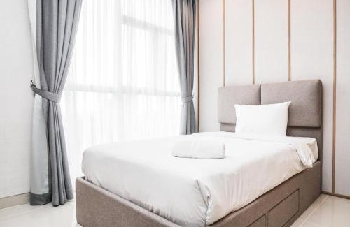 Jakarta Apartment | 2BR Luxury Modern Ciputra International Apartment By Travelio