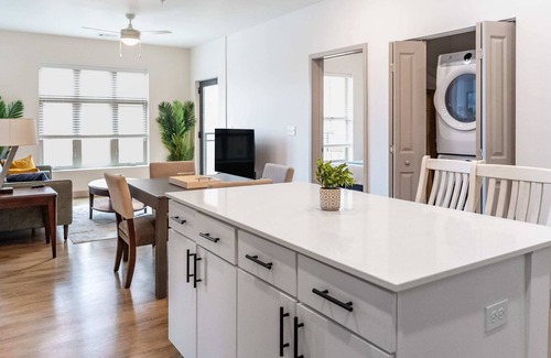 Midtown - Westport Apartment | 2BR Luxury New Apartment with Gym & Pool