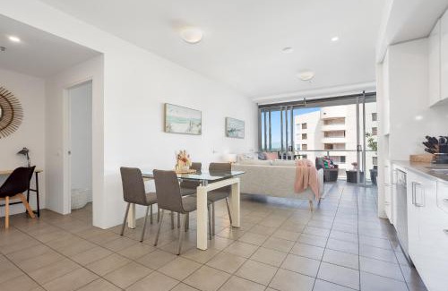 Cairns Central Business District Apartment | 2BR Marina Getaway at Harbour Lights Cairns