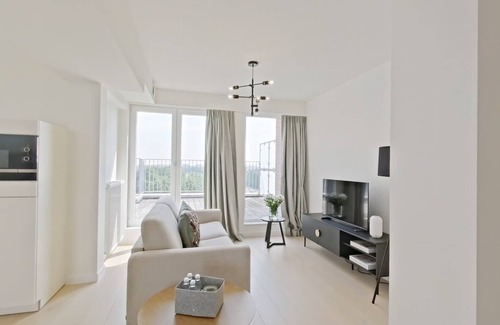 Plasky Apartment | 2BR NATO & EU Apartment - FreeLuggage Room
