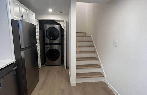 North Beacon Hill House | 2BR | Near Downtown + Airport Train + Stadiums + Light rail