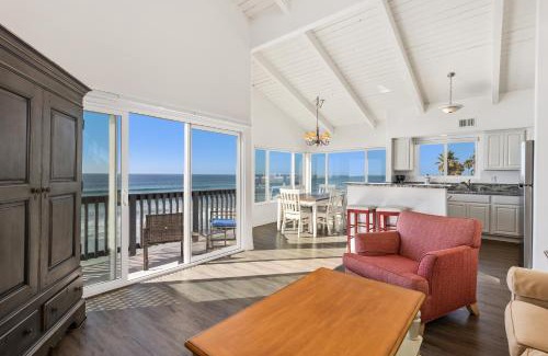 South Oceanside House | 2BR Oceanfront Condo - Private Balcony - Spacious