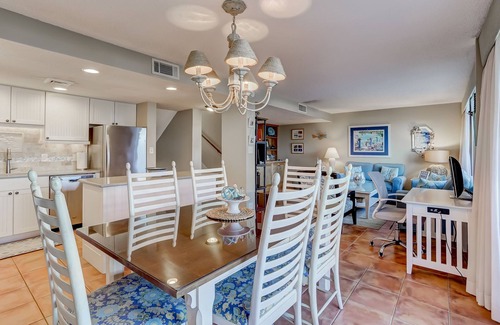 Fernandina Beach Condo | 2BR Oceanfront in Captain's Court with beautiful views! Omni Plantation