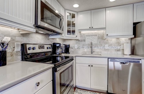 Fernandina Beach Condo | 2BR Oceanfront in Captain's Court with beautiful views! Omni Plantation