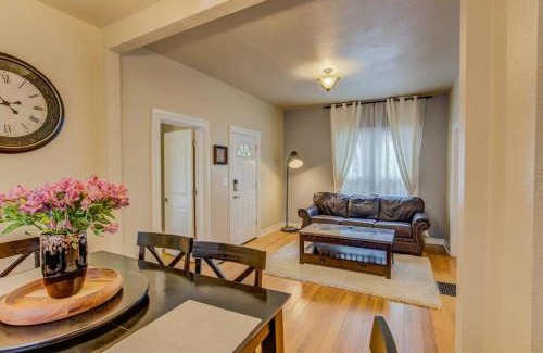 Colorado Springs House | 2BR Old Colorado City Garden of The Gods