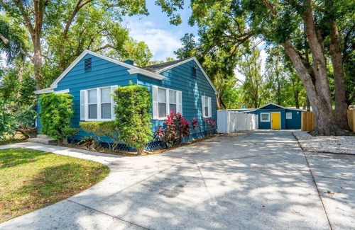 Orlando House | 2BR Orlando Getaway Pets OK + Fast Wi-Fi