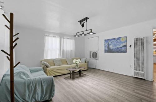 Ontario House | 2BR Pet-Friendly Home # RV FREE