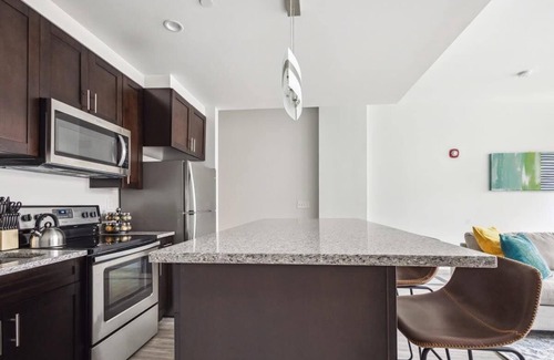 Downtown Detroit Apartment | 2BR Premium Downtown Suite