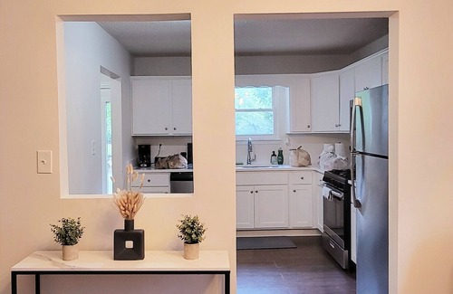 Smyrna House | 2BR Retreat w/Outdoor Oasis by The Battery
