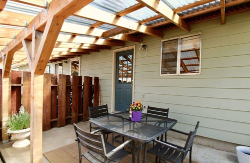 Forest Grove Apartment | 2BR Sequoia Sanctuary in Forest Grove