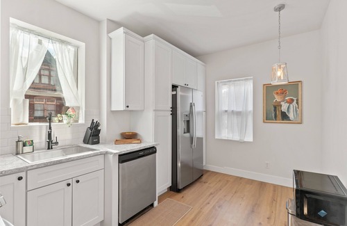 Soulard Apartment | 2BR Soulard Apt—Sleeps 10, Golden Tee Arcade Fun