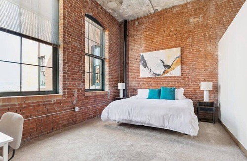Strip District Apartment | 2BR Spacious Historic Loft With Pool