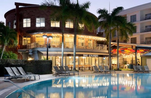 Florida Central Atlantic Coast Hotel | 2BR Suite near AdventHealth Orlando