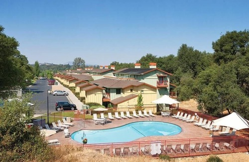 Angels Camp Condo | 2br Unit Family Vacation-Outdoor Fun & Golf!