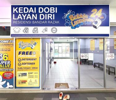 Salak South Apartment | 2BR unit in Razak City Residence by Lisa Homestay