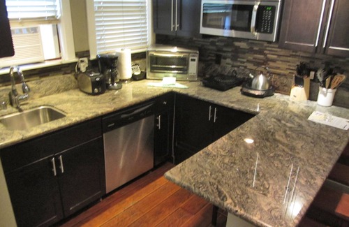 Lakeside Park Condo | 2BR with 2 queenbeds, queen sofa sleeper