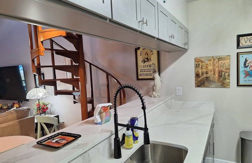 Sanibel Condo | 2Br2Ba w/Loft beachfront Coquina Beach 1G. Gulf view from all windows. Sleeps 5