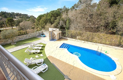 Vidreres Villa | 2BRIS01 - Cozy house with private pool and 5 bedrooms located in a quiet area