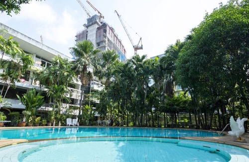 Samsen Nai House | 2BRs,Entire Fl,City Central,2mins to BTS Sanampao