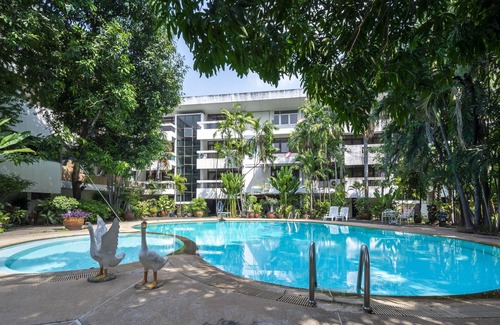 Samsen Nai House | 2BRs,Entire Fl,City Central,2mins to BTS Sanampao