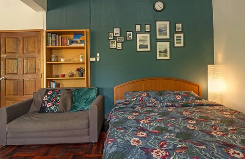 Samsen Nai House | 2BRs,Entire Fl,City Central,2mins to BTS Sanampao