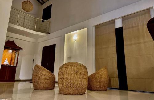 Sri Jayawardenepura Kotte House | 2C, Baddagana Road, Pitakotte