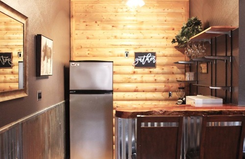 Williams Cabin | 2Cabins,3acres,Sleeps13,Williams, Grand Canyon,Sedona,Bearizona,hiking,relax!