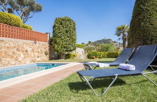 Blanes Villa | 2MG01 - House for 6 people with garden and private pool located near the beach of Blanes