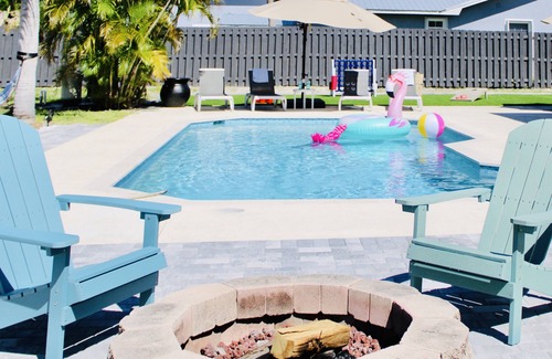 Hobe Sound House | 2miles to Beach, Entire Home + Guest House + Heated Pool