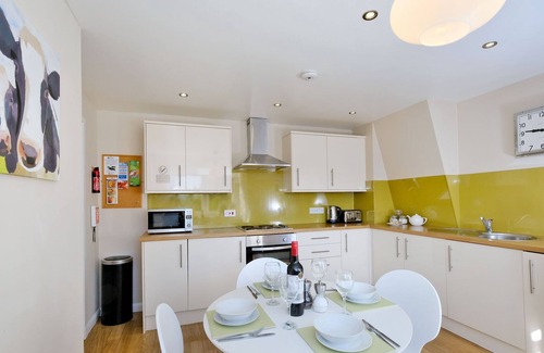 Aberdeen West End Apartment | 2nd Floor beautiful apartment in city centre