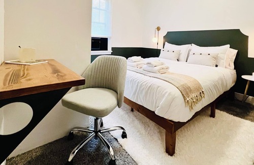 Greensburg Apartment | 2nd Floor Bungalow in Greensburg