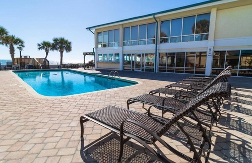 Litchfield by the Sea Apartment | 2nd Floor Oceanfront King Room Tower