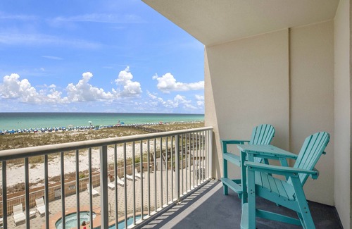 Navarre Beach Condo | 2nd Floor OceanFront,Free Beach Chairs & Unbrella Service HeatedPool ArcadeGame