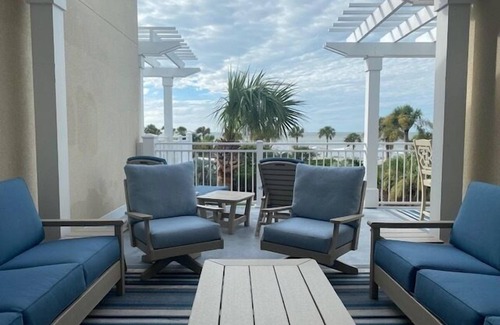 Seabrook Island House | 2nd Floor, Updated, Ocean View Atrium! Amenity Cards! Dog Welcome!