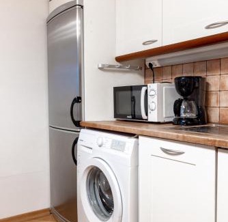 Punavuori Apartment | 2ndhomes Compact Top Floor Studio in Erottaja