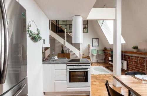 Helsinki City Centre Apartment | 2ndhomes Luminous & Modern 107m2 Penthouse in Kruununhaka