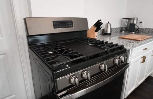 Ansonia Apartment | 2R · Renovated brand new 2BR listing