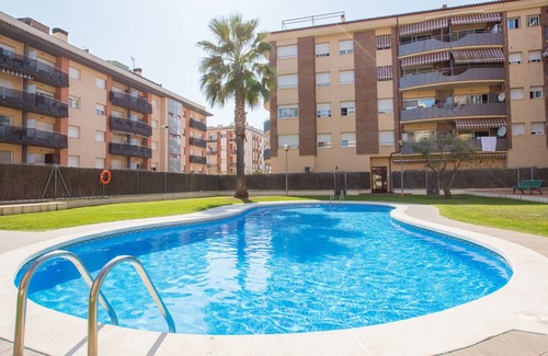 Lloret de Mar Apartment | 2ROS01 -Cozy 3 bedroom apartment with pool located near Fenals beach (Lloret de Mar)