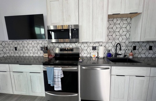 Lake Havasu City House | 2years new modern bungalow Lake and pool views in Lake Havasu City pet friendly