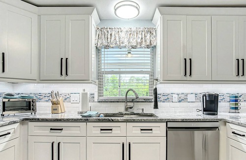 Fort Myers House | 3/2/2 Gulf-Access Home; heated pool, fish, kayak, boat lift, pet-friendly