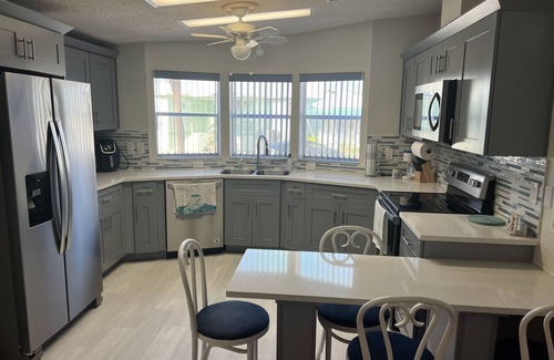 Nettles Island House | 3/2 Beautiful Beach house!
