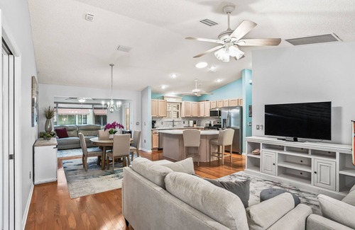 The Villages House | 3/2 Corner Lot with Golfcart in the Village of Summerhill