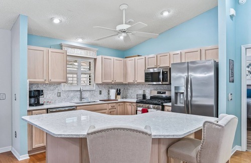 The Villages House | 3/2 Corner Lot with Golfcart in the Village of Summerhill