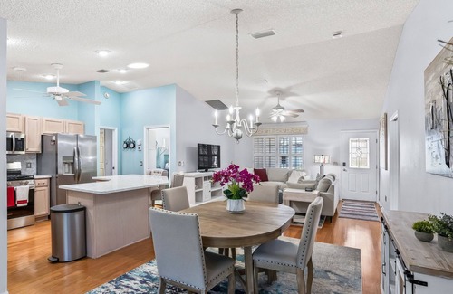 The Villages House | 3/2 Corner Lot with Golfcart in the Village of Summerhill